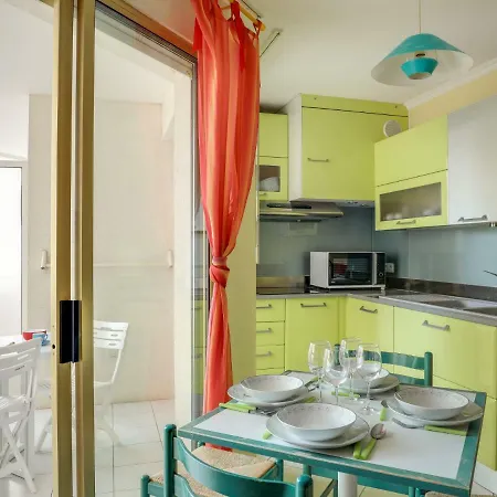 Apartment Studio L'open-19 Frejus