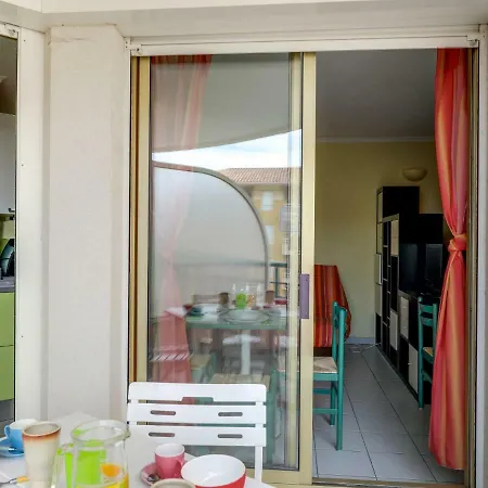 Apartment Studio L'open-19 Frejus